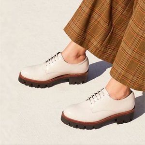 Jeffrey Campbell Shoes Trevor Platform Lug Sole Oxford Patent Leather Beige 7